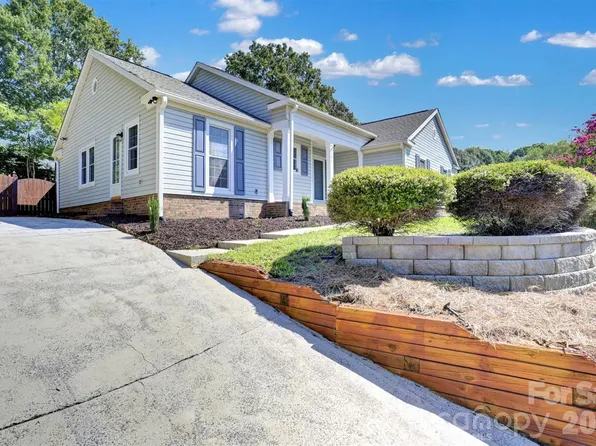 201 Sandymead Rd, Matthews, NC 28105