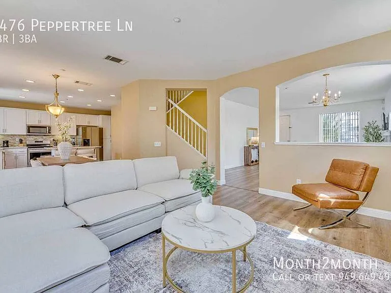 7476 Peppertree Ln — Photo 6