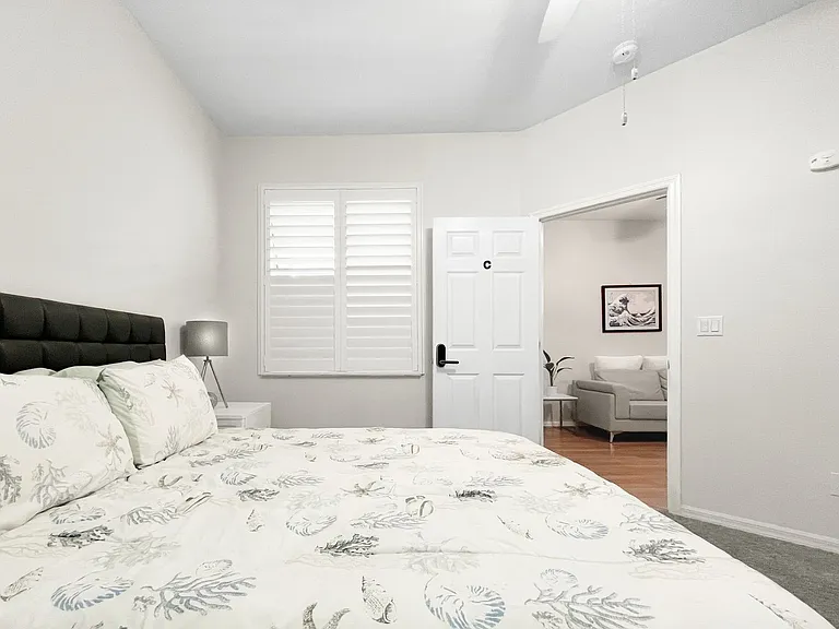 6400 46th Ave N #10 — Photo 11