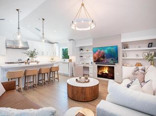 549 Neapolitan Way, Naples, FL 34103