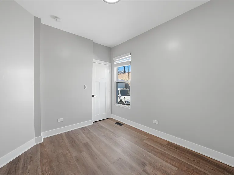 Bedroom #1