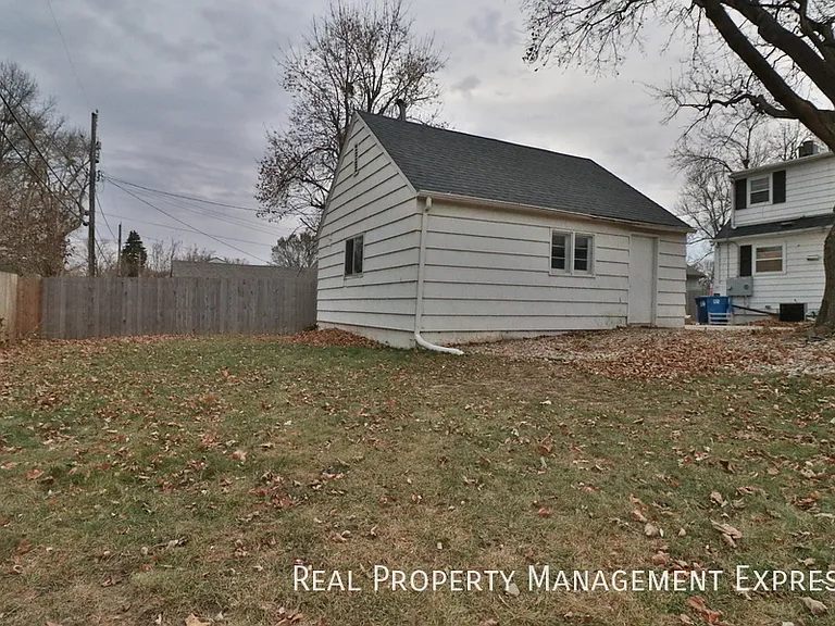 1804 S Covell Ave — Photo 25