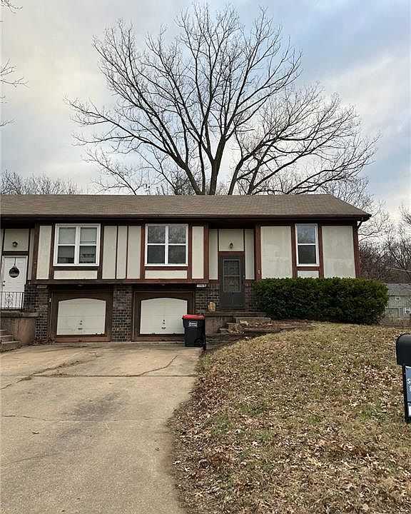 1st image of 5913 NW Creekview Dr