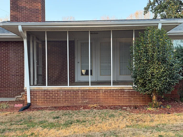 2012 S Mebane St #104 — Photo 9