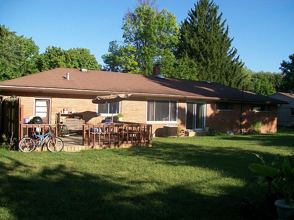 5th image of 9844 Chesterton Dr