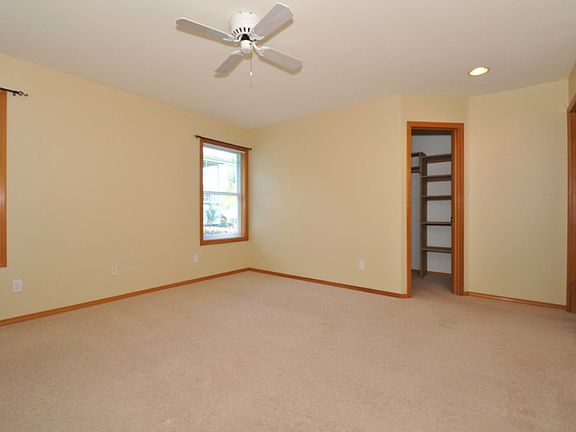 5th image of 9515 31st Avenue Ct NW