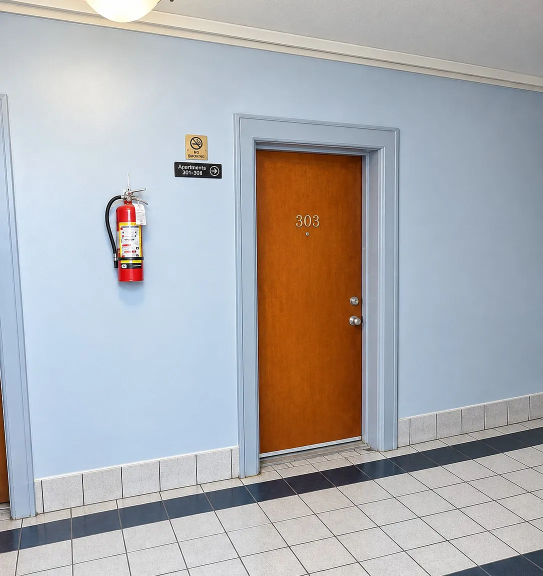 1 bed, 550 sqft, $2,100 — Photo 3