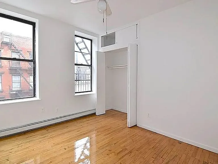 122 Allen St #SEVEN — Photo 5