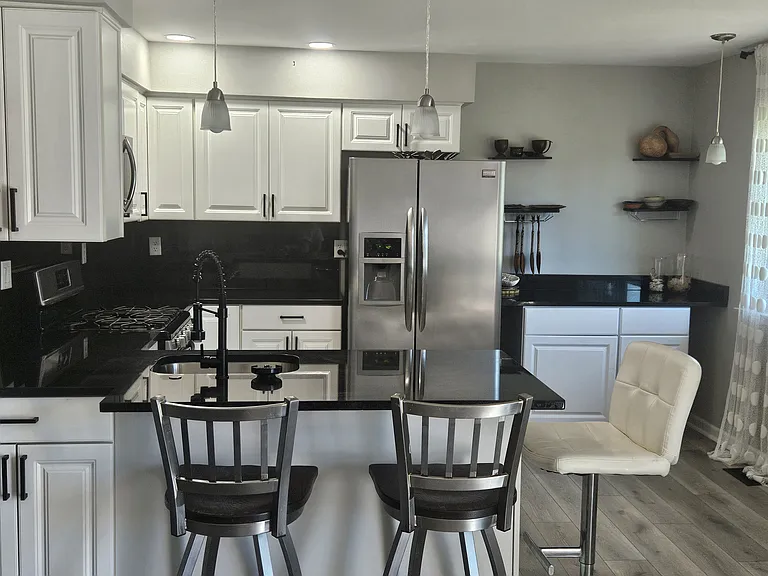 25470 Quarter Deck St — Photo 4