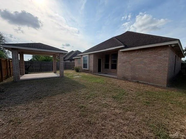 1104 Sundown Cir — Photo 17