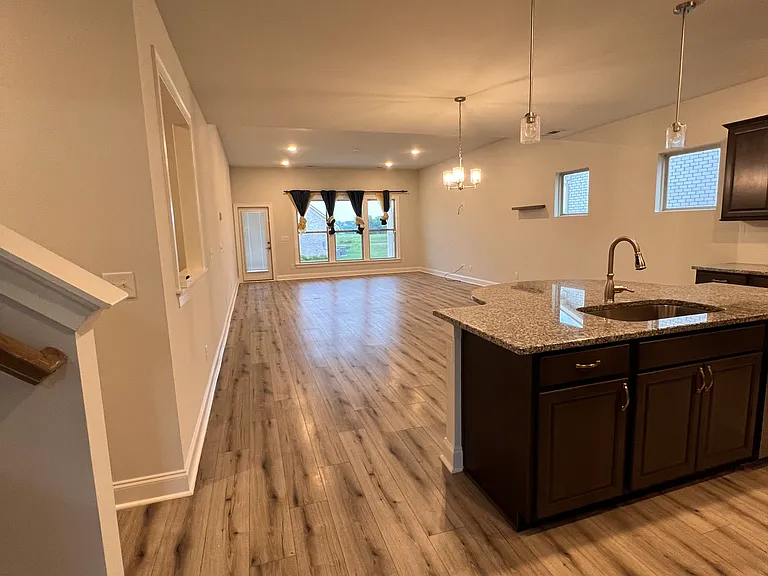 1126 Carlisle Pl — Photo 25