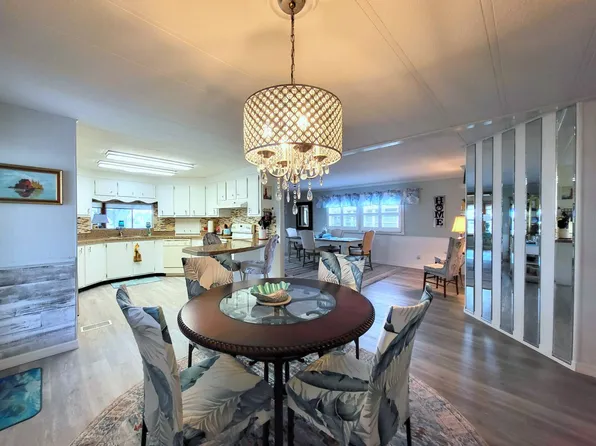 5886 Brigadoon Way #249, Sarasota, FL 34233