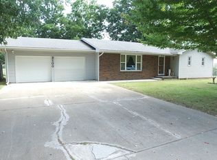 2100 N Washington St, Nevada, MO 64772