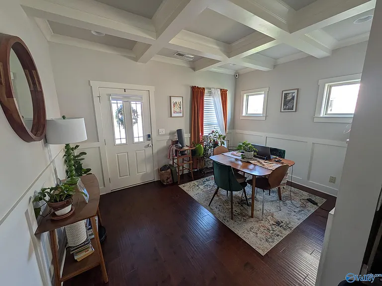 7601 Ashor Dr NW — Photo 3