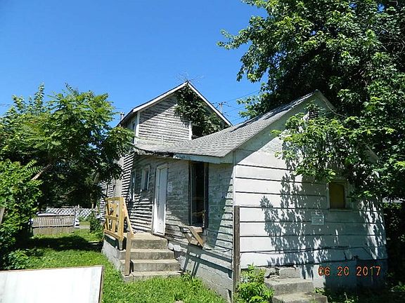 3rd image of 508 Broadway St