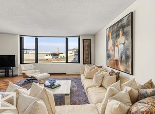 1001 5th Ave #110C, New York, NY