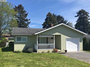 208 Tanbark Rd, Brookings, OR 97415