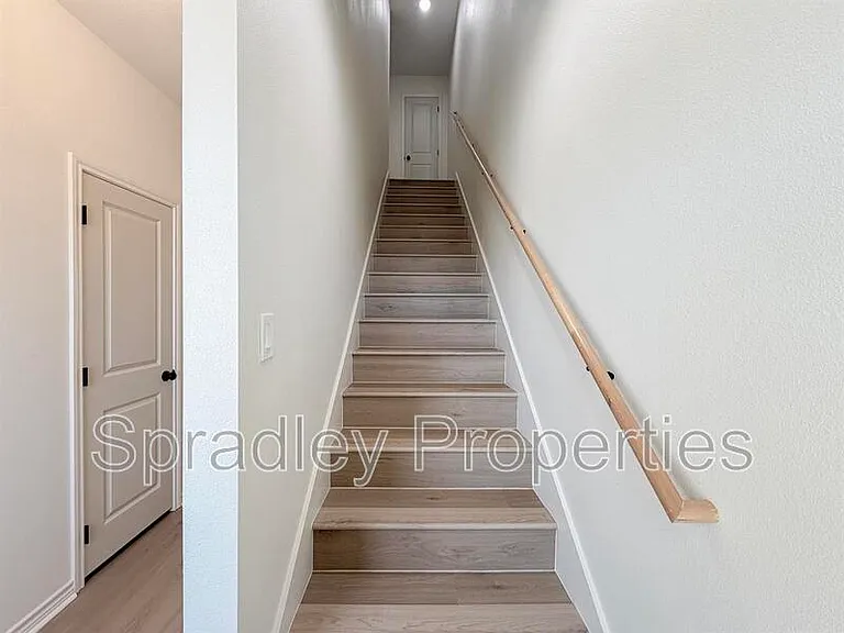 1404 Rita Blanca Ct — Photo 15