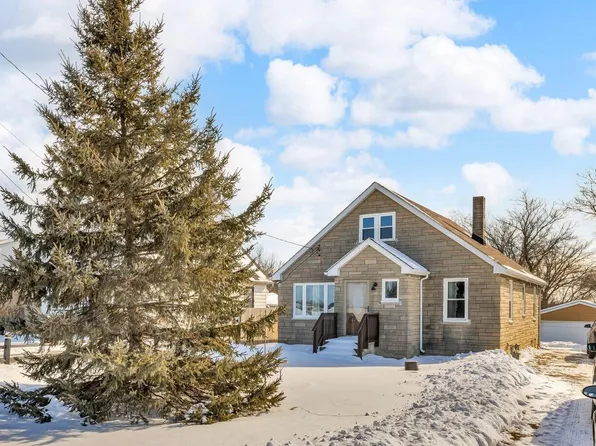 7107 38th STREET, Kenosha, WI 53144