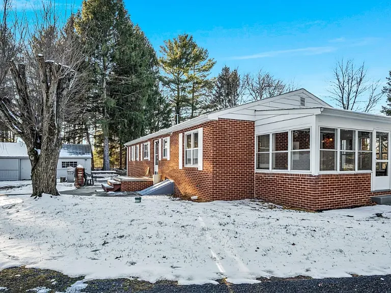 1158 Pine Rd — Photo 23