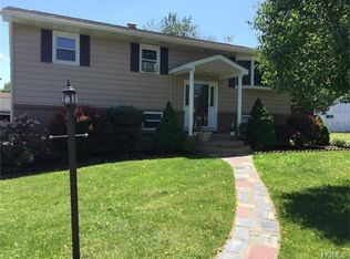 6 Vincent Dr, Middletown, NY 10940