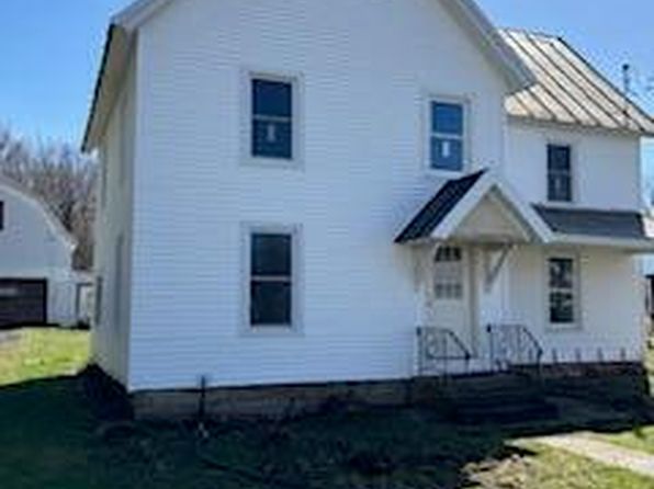 20 Church St, Dickinson Center, NY 12930