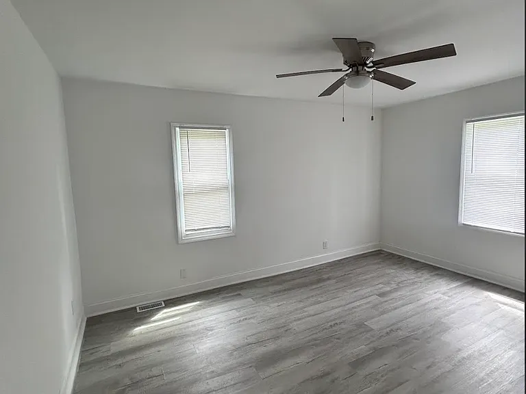 4230 Connecticut St — Photo 9