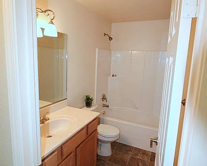 4445 Dogwood Ln #C — Photo 9