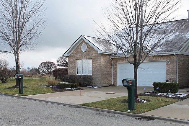 1st image of 9707 Hillcrest Cir