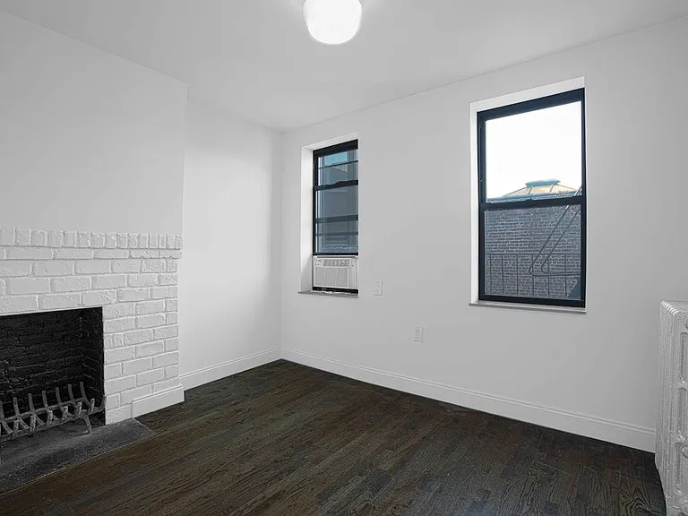 7 Morton St #5B — Photo 5