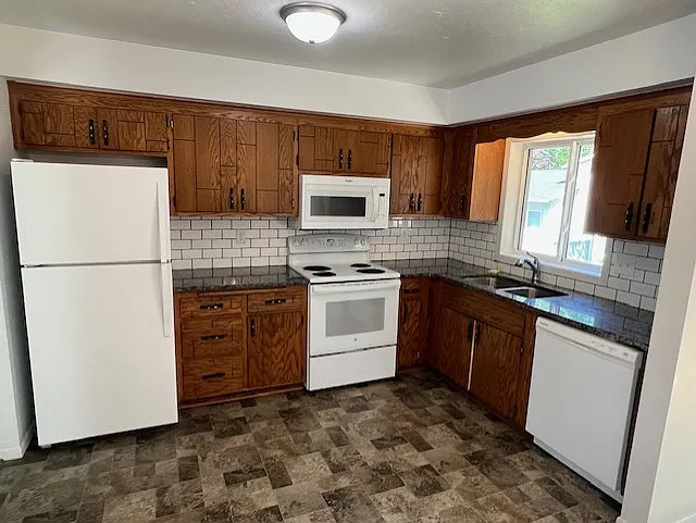 4 bed, 1725 sqft, $2,300 — Photo 4