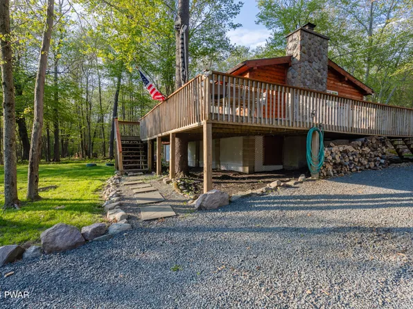 85 N Shore Dr, Gouldsboro, PA 18424