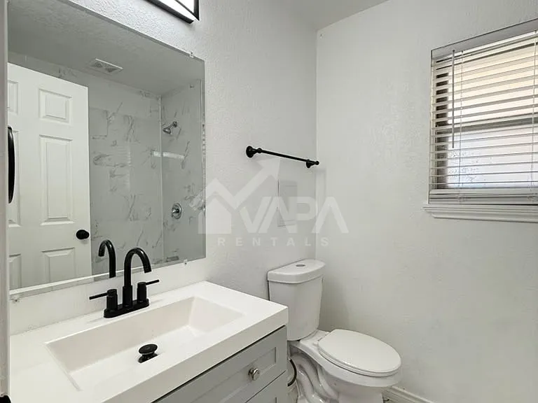 4907 Stoneleigh Dr — Photo 11