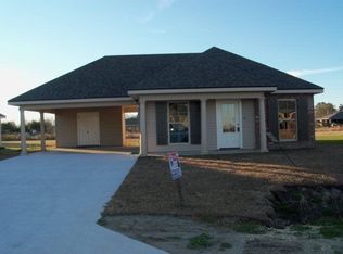 182 Landmark Dr, Raceland, LA 70394