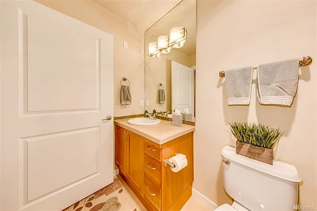 16141 Cleveland St #416 — Photo 17