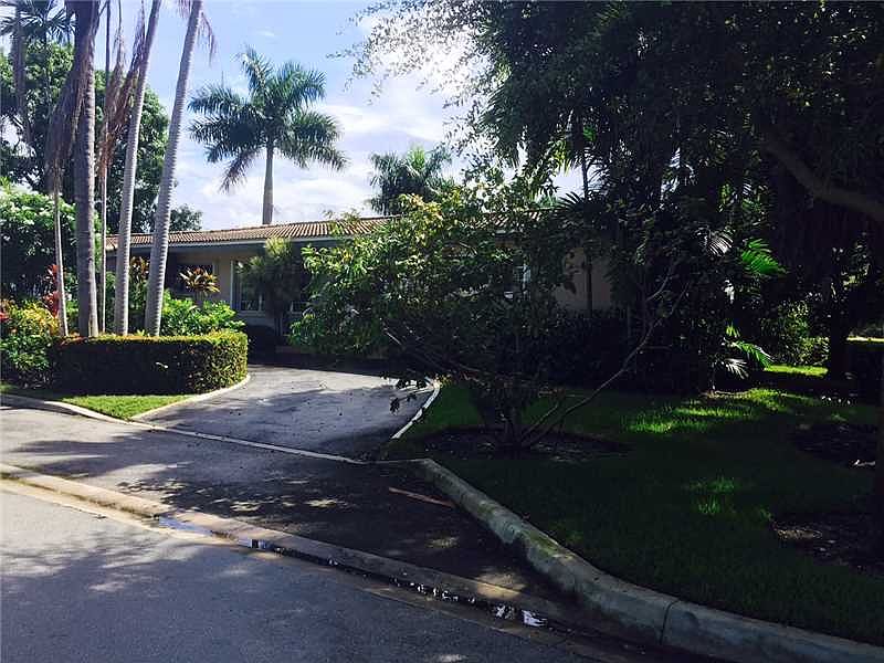 2nd image of 9911 W Broadview Dr