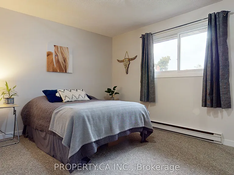 610 George St N #5 — Photo 9