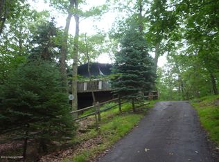 334 Mockingbird Trl, Bushkill, PA 18324