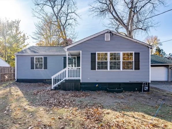 294 Roosevelt Ave, Springfield, MA 01118