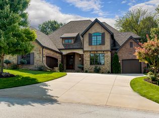 860 E Grafton Dr, Nixa, MO 65714