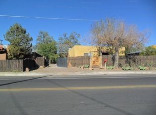 843 Griegos Rd NW, Albuquerque, NM 87107
