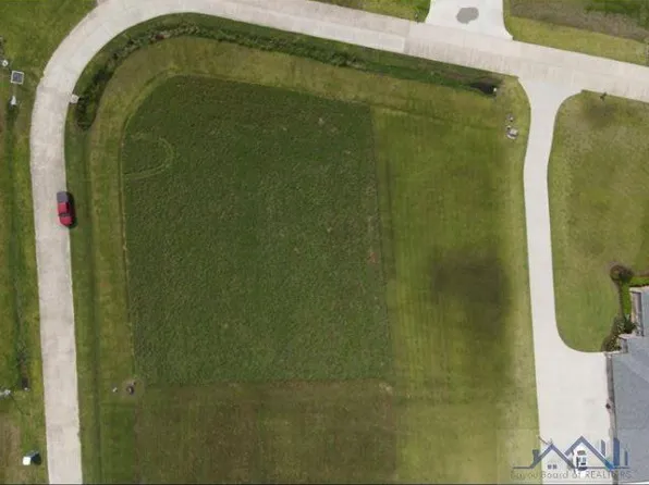 269 Longwood Dr, Napoleonville, LA 70390