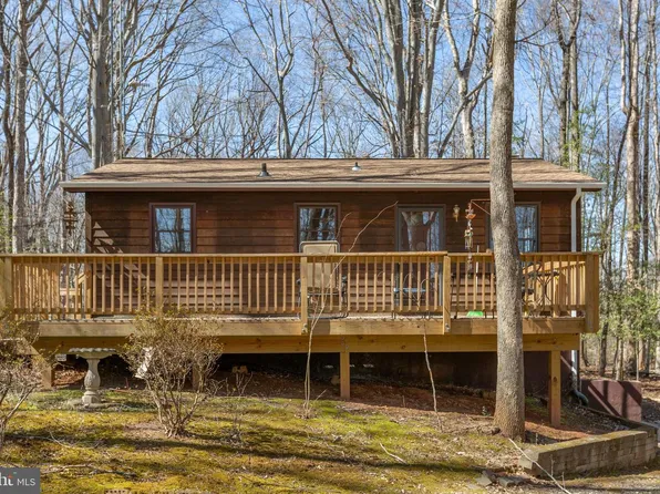 264 Holly Corner Rd, Fredericksburg, VA 22406