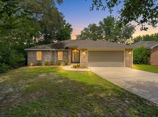 105 Underwood Ln, Niceville, FL 32578