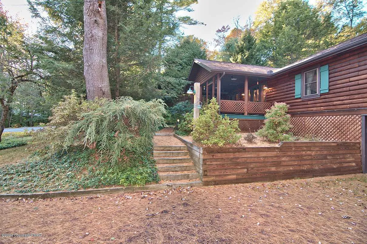5141 Woodland Ave photo 1