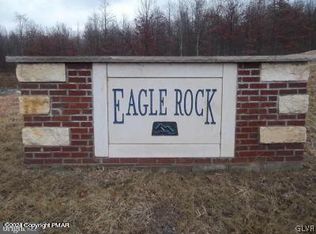 132 N Kenoza Dr, Hazleton, PA 18202