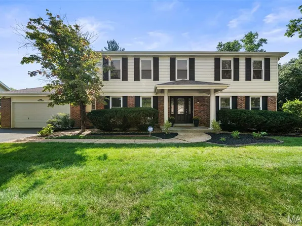 268 Kinderhook Dr, Chesterfield, MO 63017