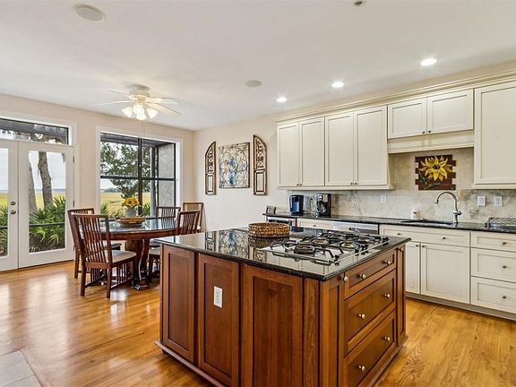 5th image of 3119 Sea Marsh Rd