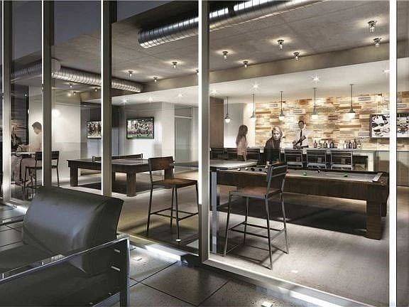 4th image of 15 Grenville St #4204
