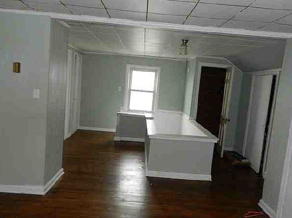 5th image of 6902 Woodhaven Ave